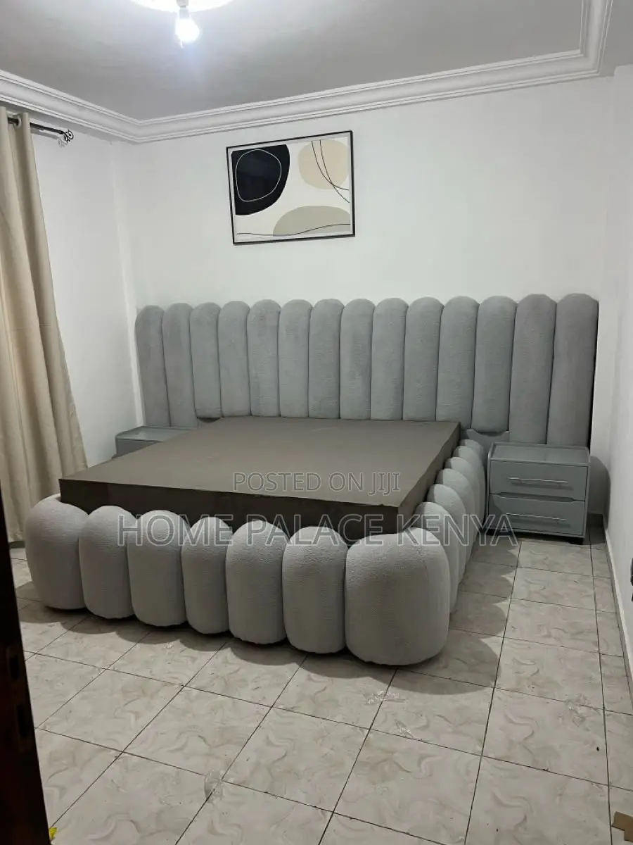 Bed; Luxury Upholstered Bubble Bed With Stylish Curved Frame
