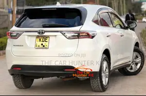 Toyota Harrier 2.0 4WD 2014