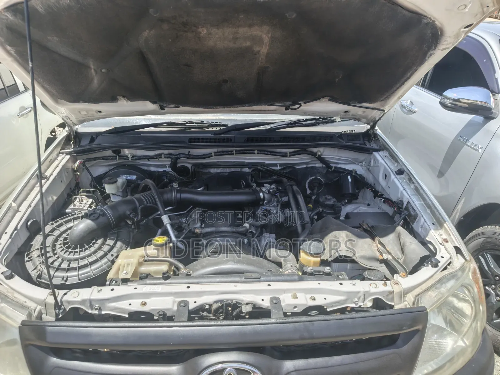 Toyota Hilux 2006 Silver