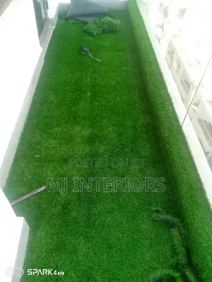 Fake Grass Lawn for Beautiful Patios, Gardens and Outdoor Lounges