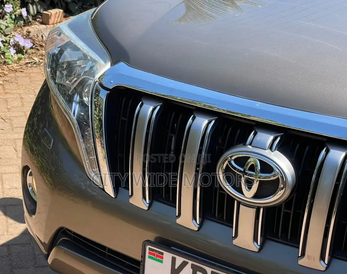 Toyota Land Cruiser Prado 2016 Gold