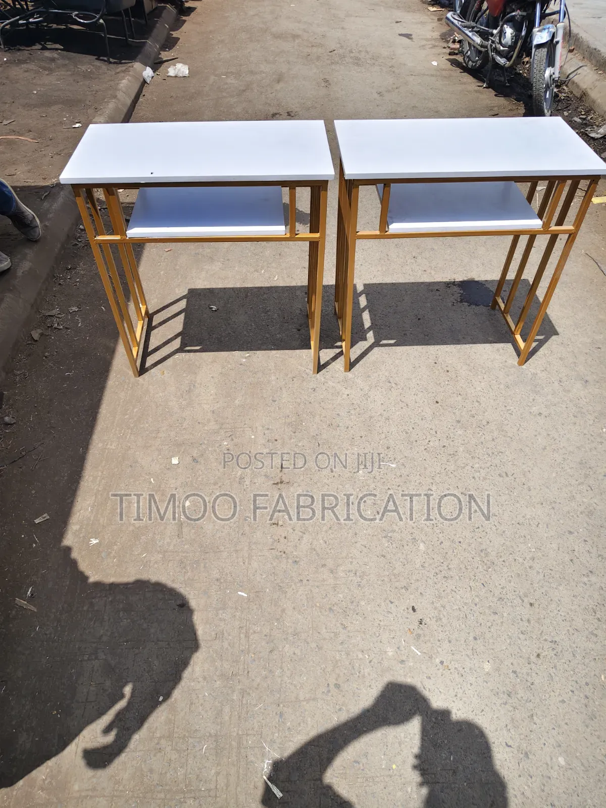 Nail Table With Shelf, White, Gold