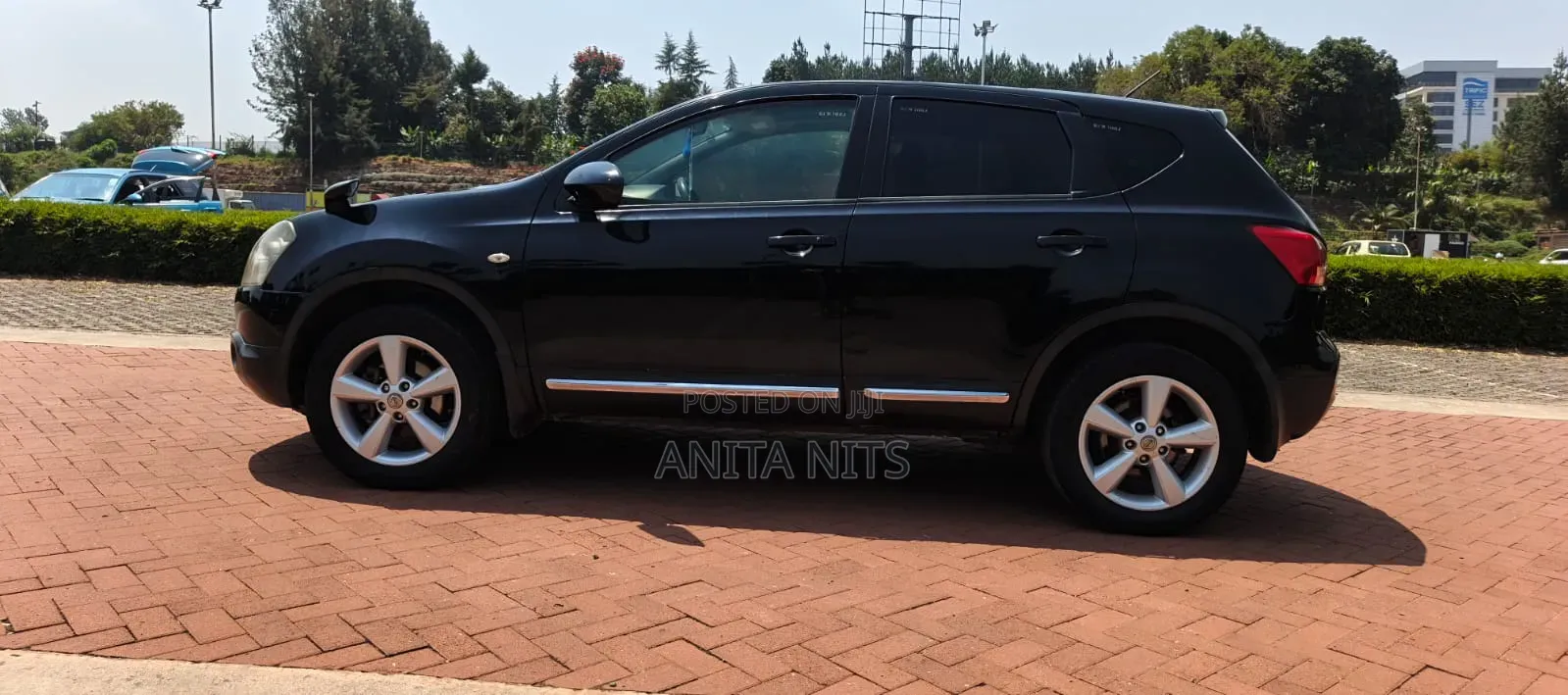 Nissan Dualis 2011 Black
