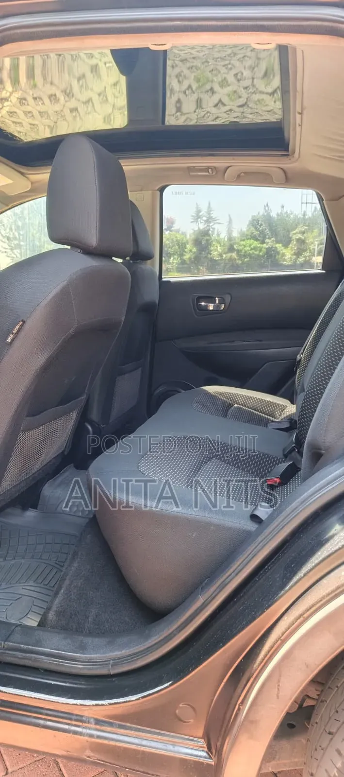 Nissan Dualis 2011 Black