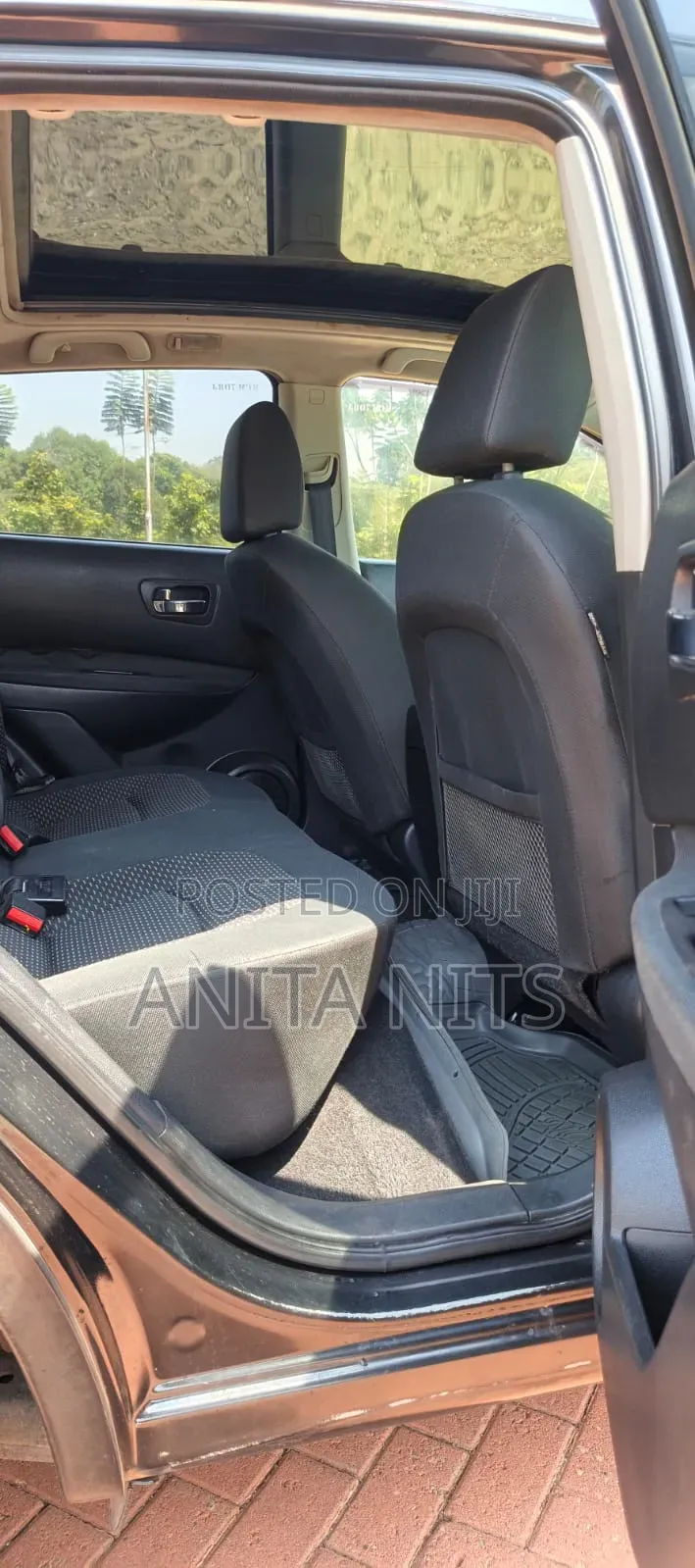 Nissan Dualis 2011 Black