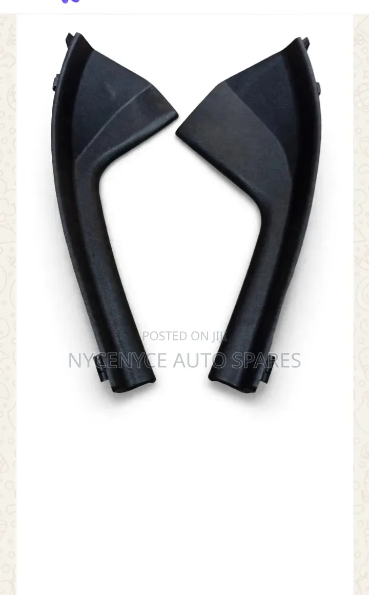 Windscreen Finisher Nissan Tiida