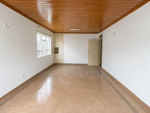 3bdrm Bungalow in South B for rent
