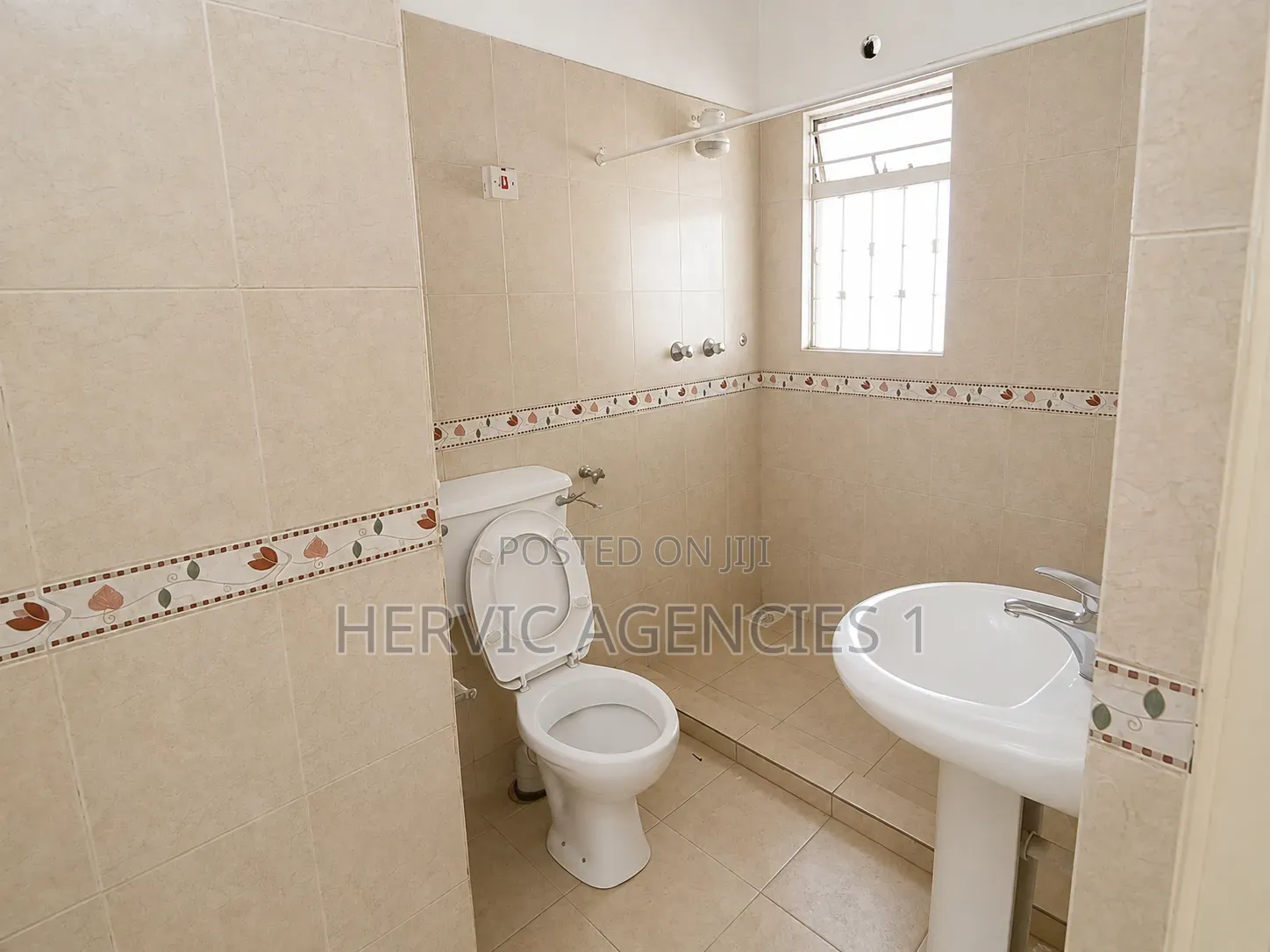 3bdrm Bungalow in South B for rent