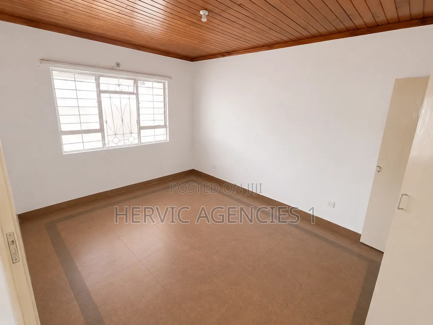 3bdrm Bungalow in South B for rent