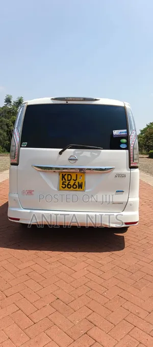 Nissan Serena 2016 White