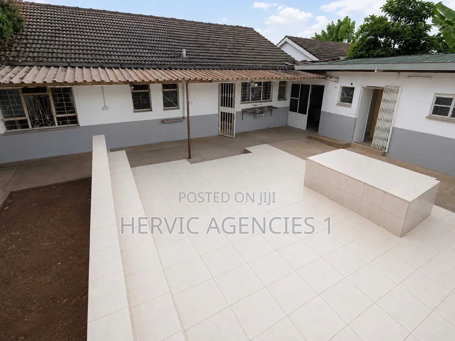 3bdrm Bungalow in South B for rent
