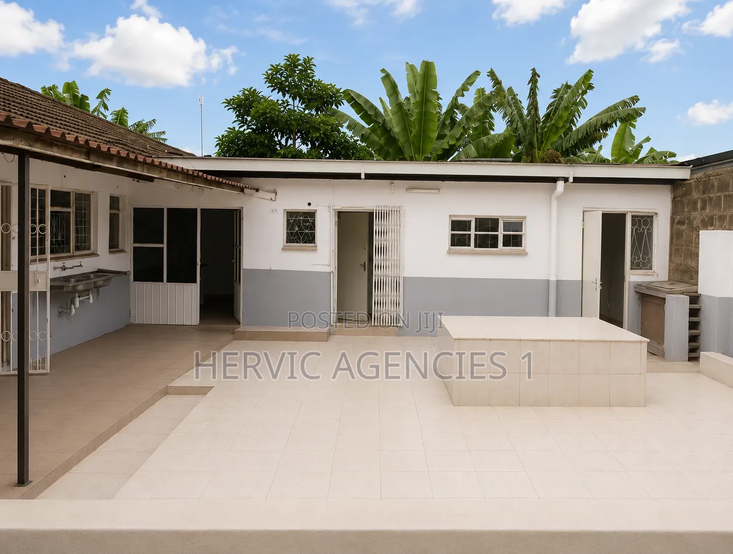 3bdrm Bungalow in South B for rent