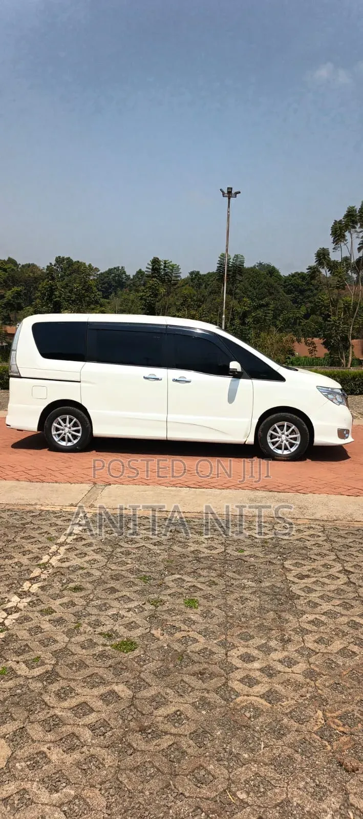 Nissan Serena 2016 White