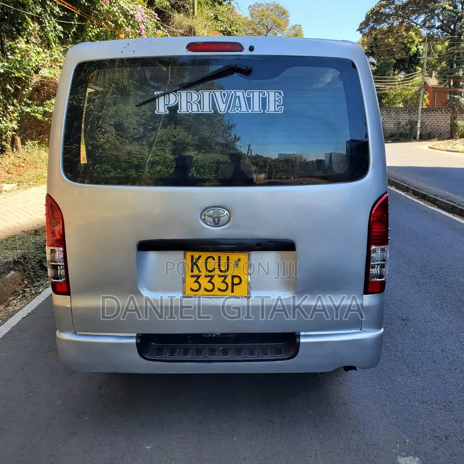 Toyota HiAce 2013 Silver