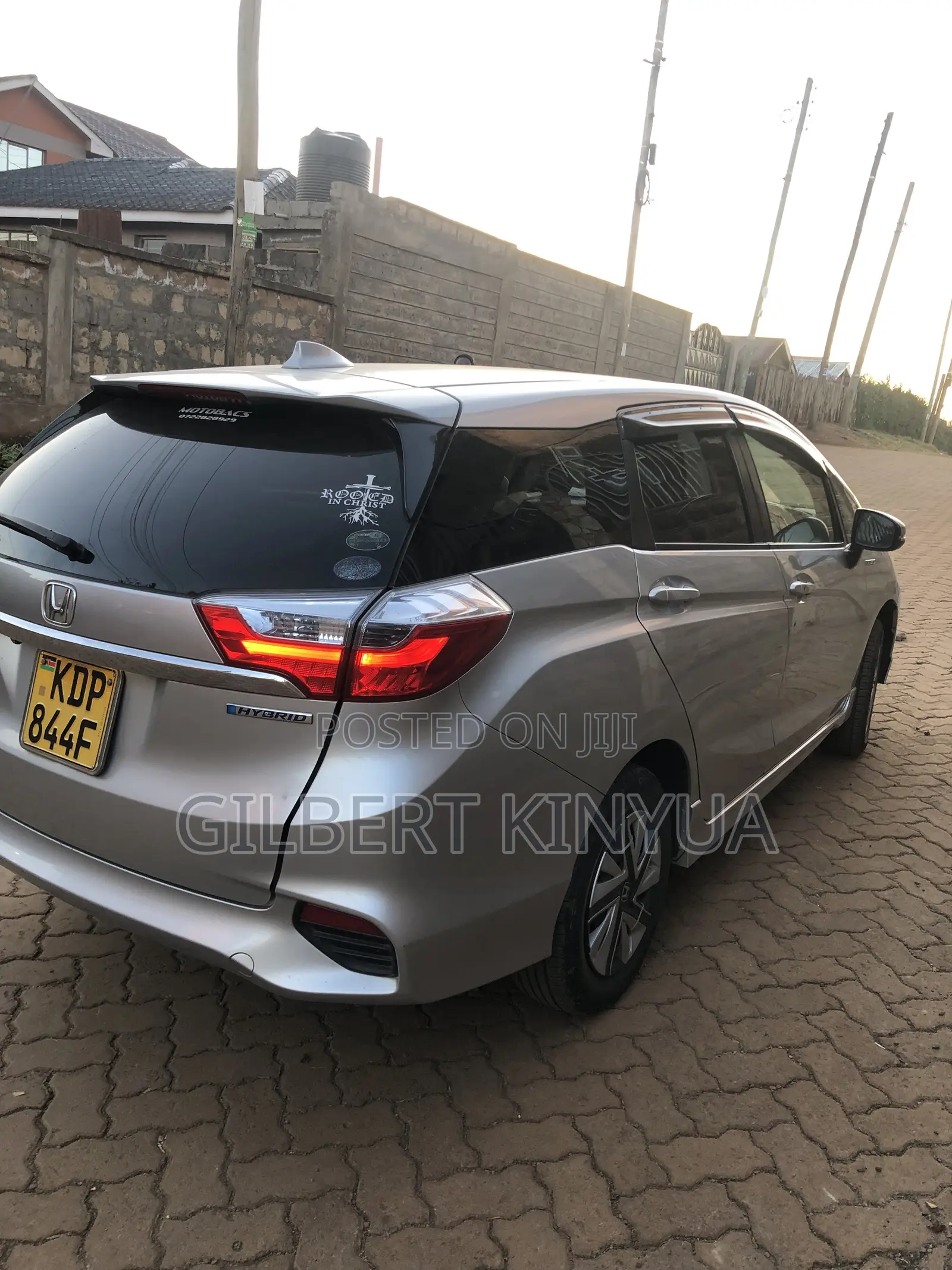 Honda Shuttle 1.5 Hybrid 2WD 2017 Silver