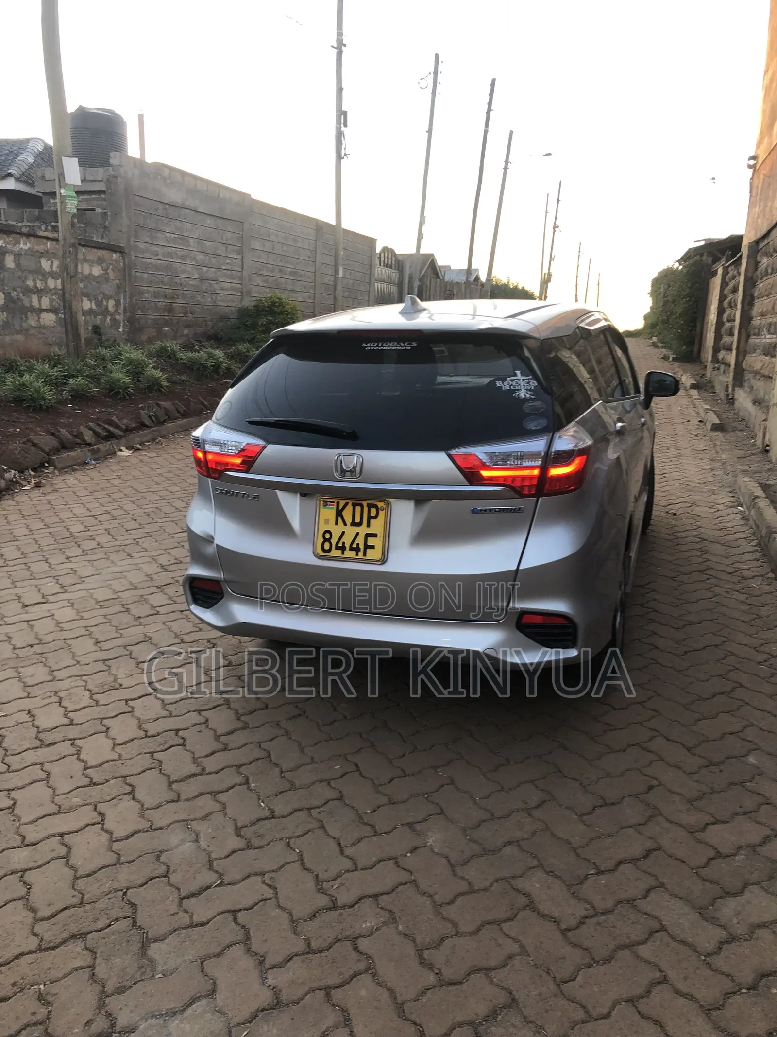 Honda Shuttle 1.5 Hybrid 2WD 2017 Silver