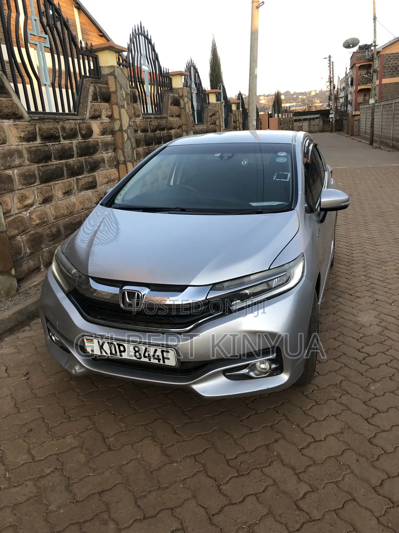 Honda Shuttle 1.5 Hybrid 2WD 2017 Silver