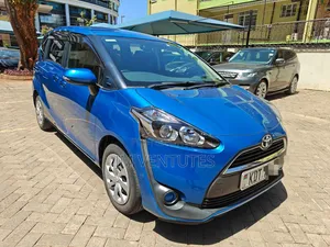 Toyota Sienta 2018 Blue