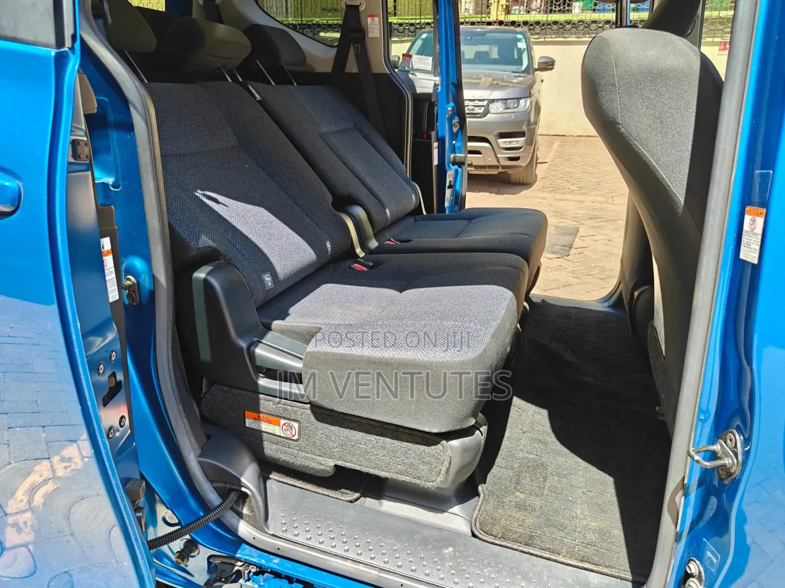 Toyota Sienta 2018 Blue