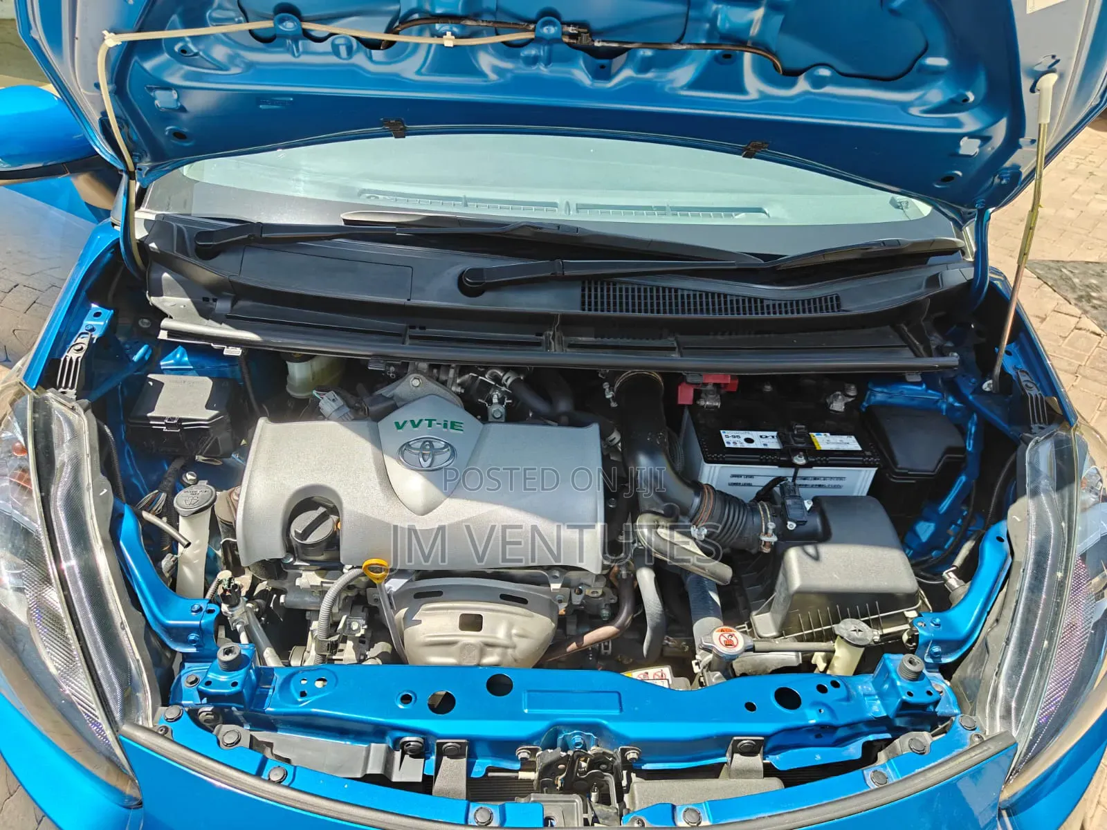 Toyota Sienta 2018 Blue