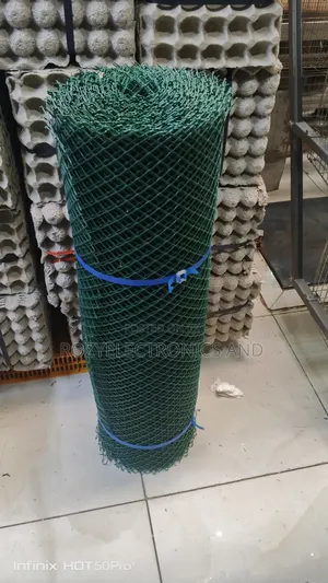 Chicken Mesh Plastic 1m by 25 M