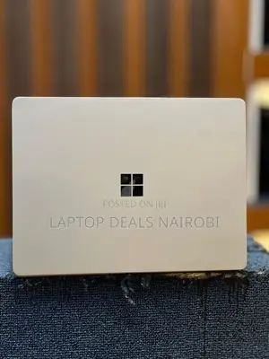 Laptop Microsoft Surface Go 8GB Intel Core i5 SSD 256GB