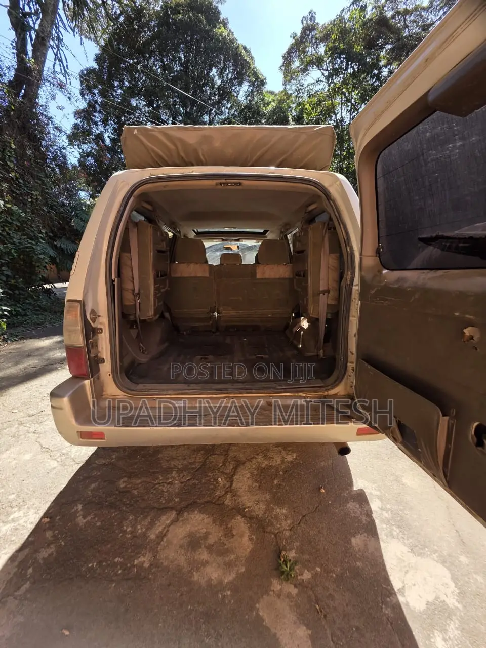 Toyota Land Cruiser Prado 2000 Gray