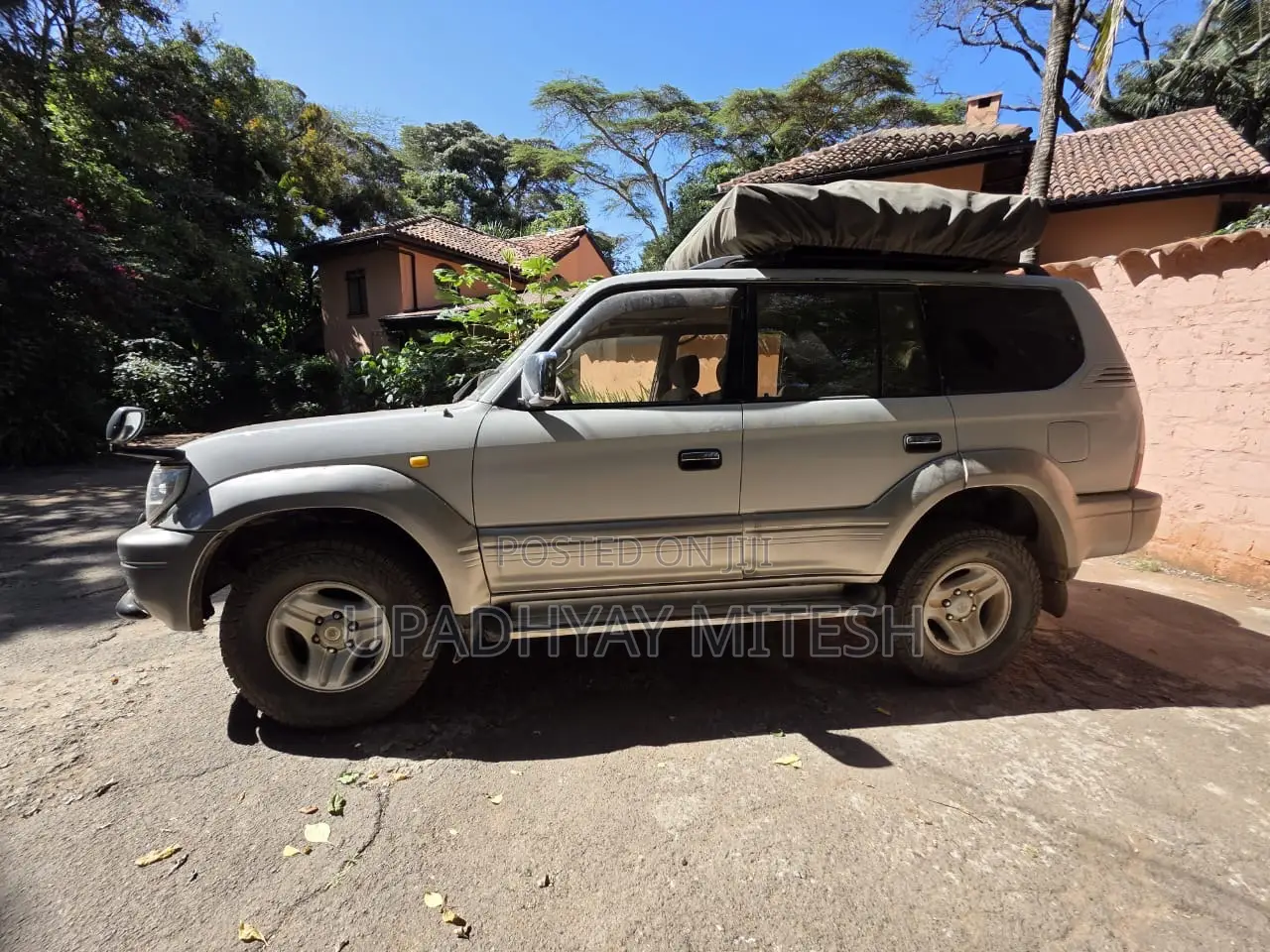 Toyota Land Cruiser Prado 2000 Gray