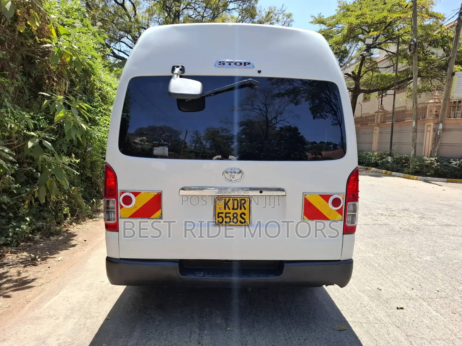 Toyota HiAce 2019 White