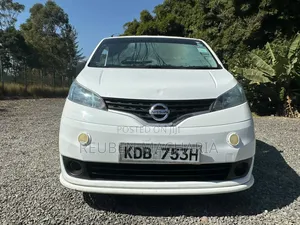 Nissan NV1500 2014 White