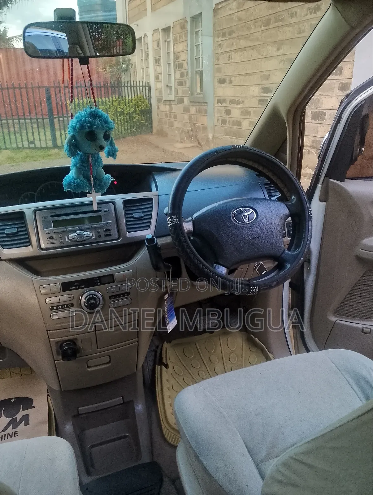 Toyota Noah 2007 White