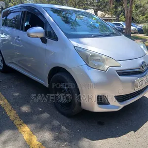 Toyota Ractis 2013 Silver