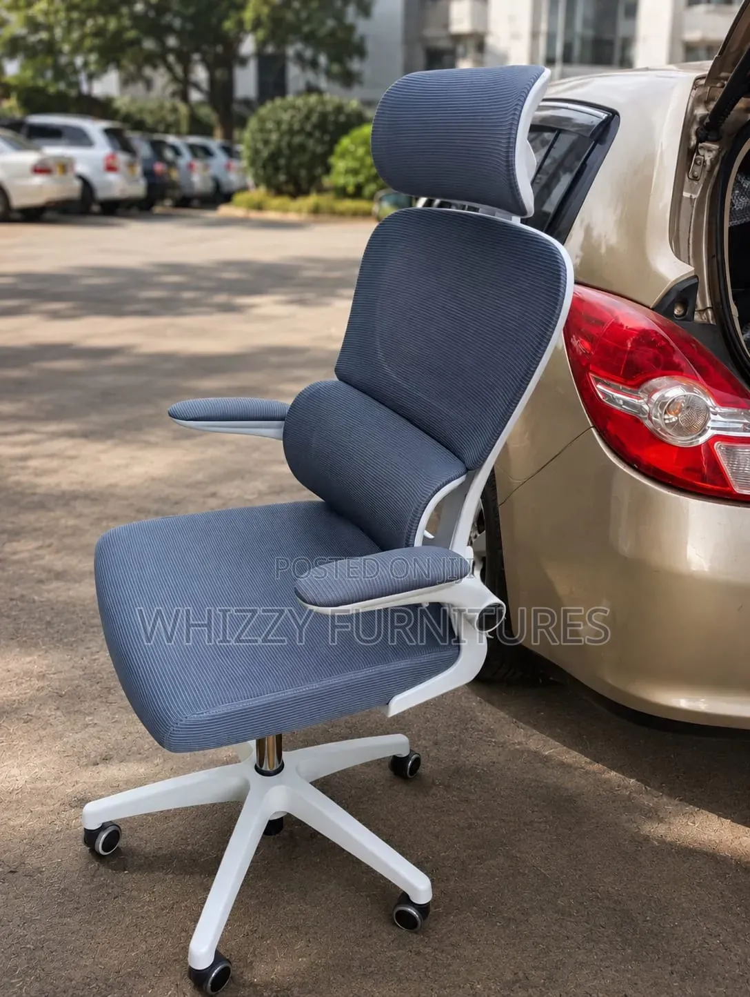 Office Chair; Modern Elgonomic Office Chair