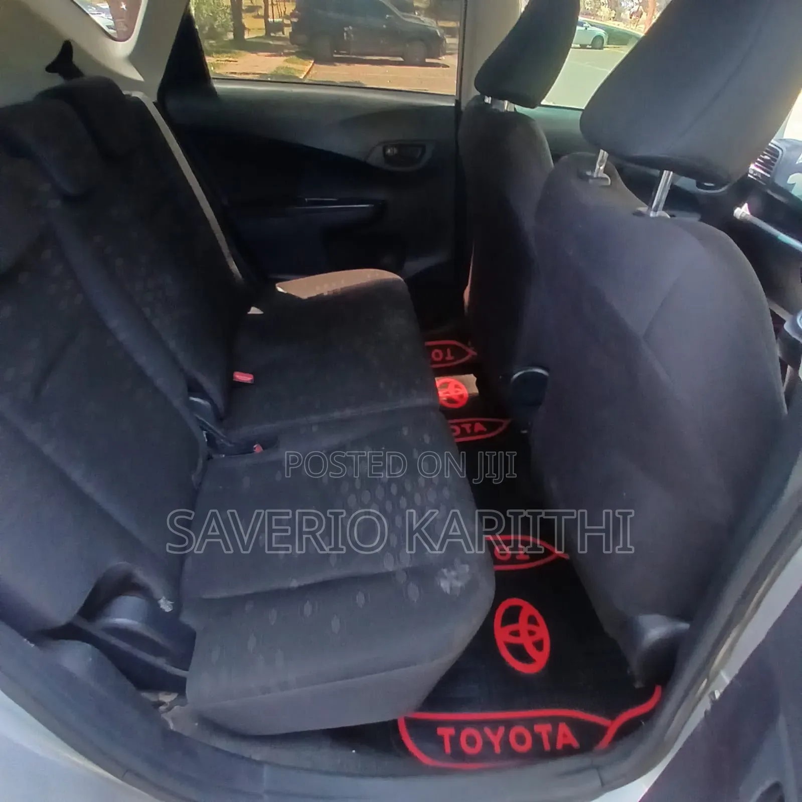 Toyota Ractis 2013 Silver