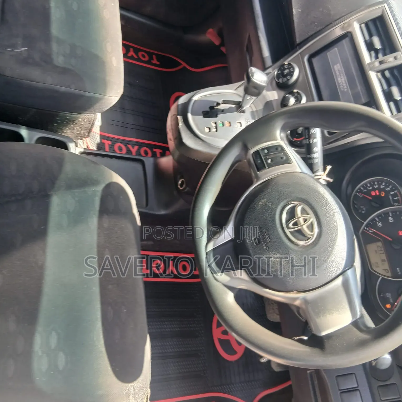 Toyota Ractis 2013 Silver