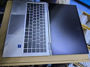 Laptop HP EliteBook 1040 G8 16GB Intel Core i7 SSD 1T
