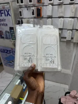 iPhone 17 Pro Clear Cases