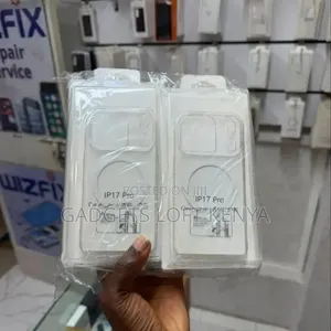 iPhone 17 Pro Clear Cases