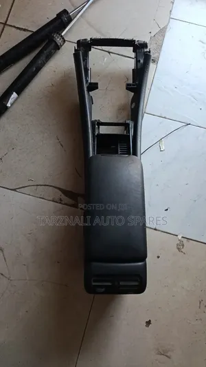 W203 Center Console/Arm Rest