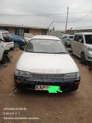 Toyota Corolla Hatchback 1995 White