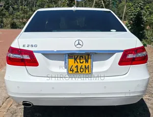 Mercedes-Benz E250 2012 Off white