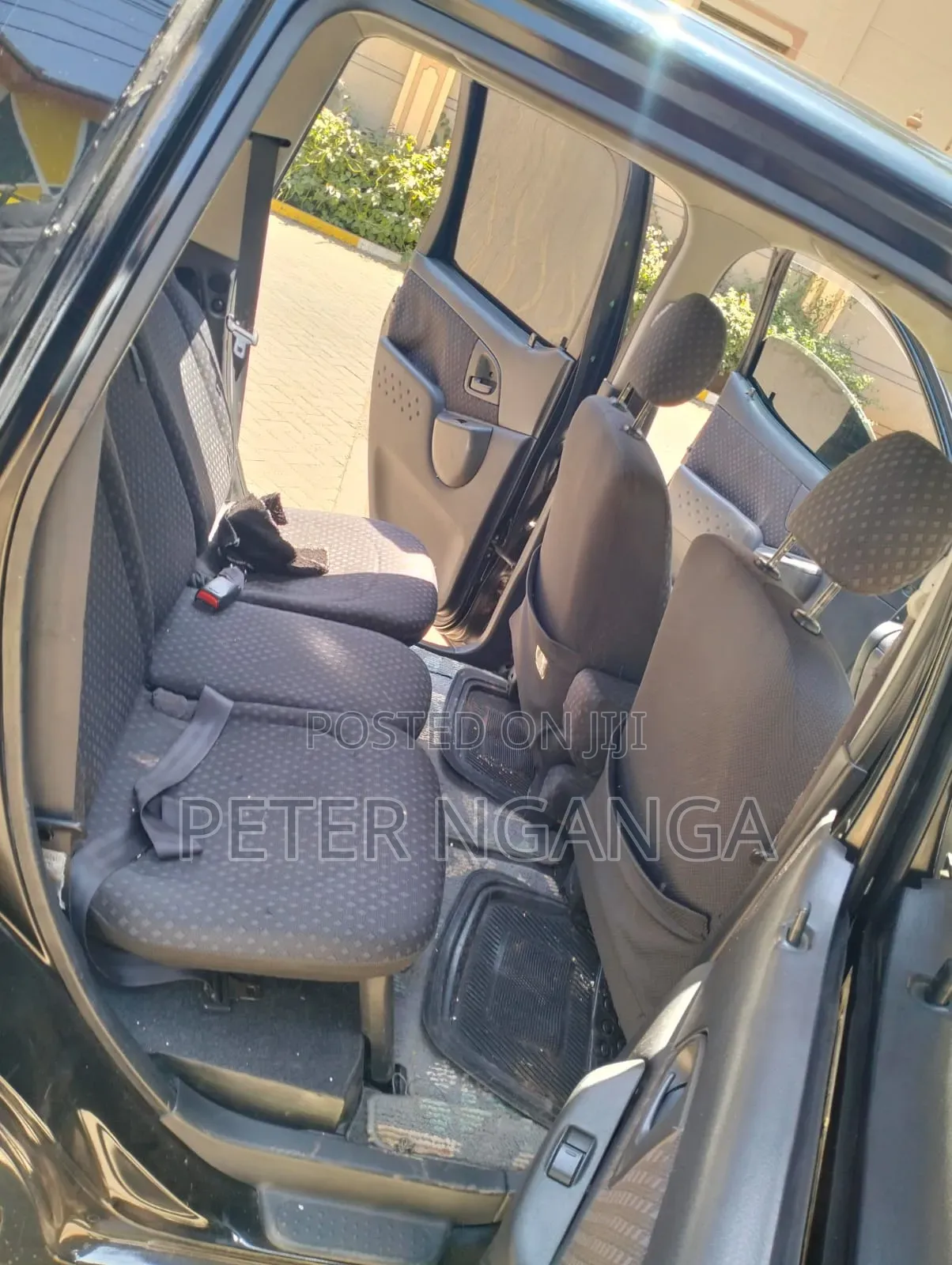 Toyota Fun Cargo 2004 Black
