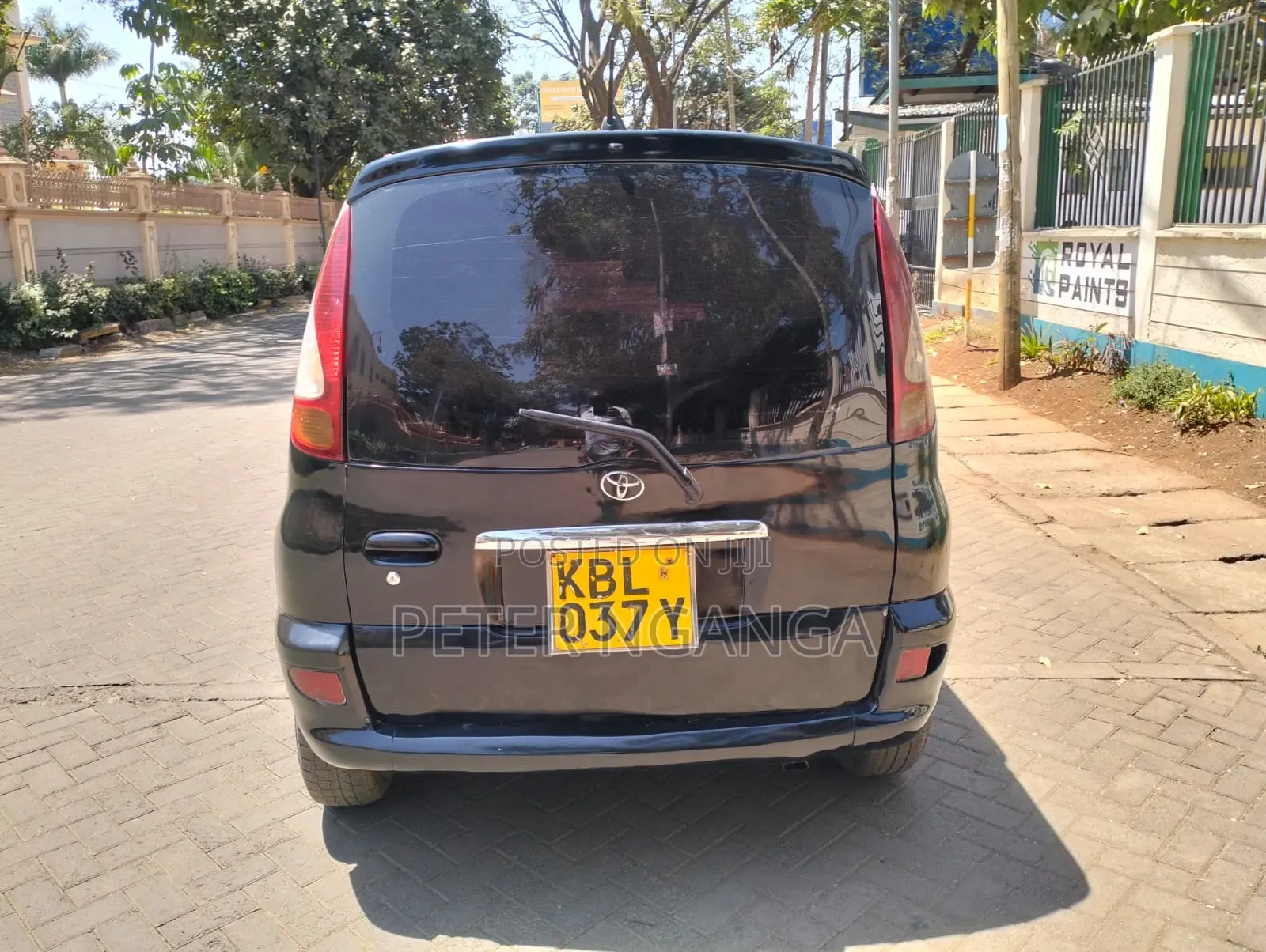 Toyota Fun Cargo 2004 Black
