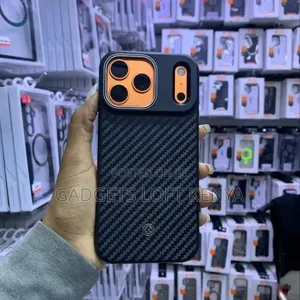iPhone 17 ProMax Stripped Spigen Cases