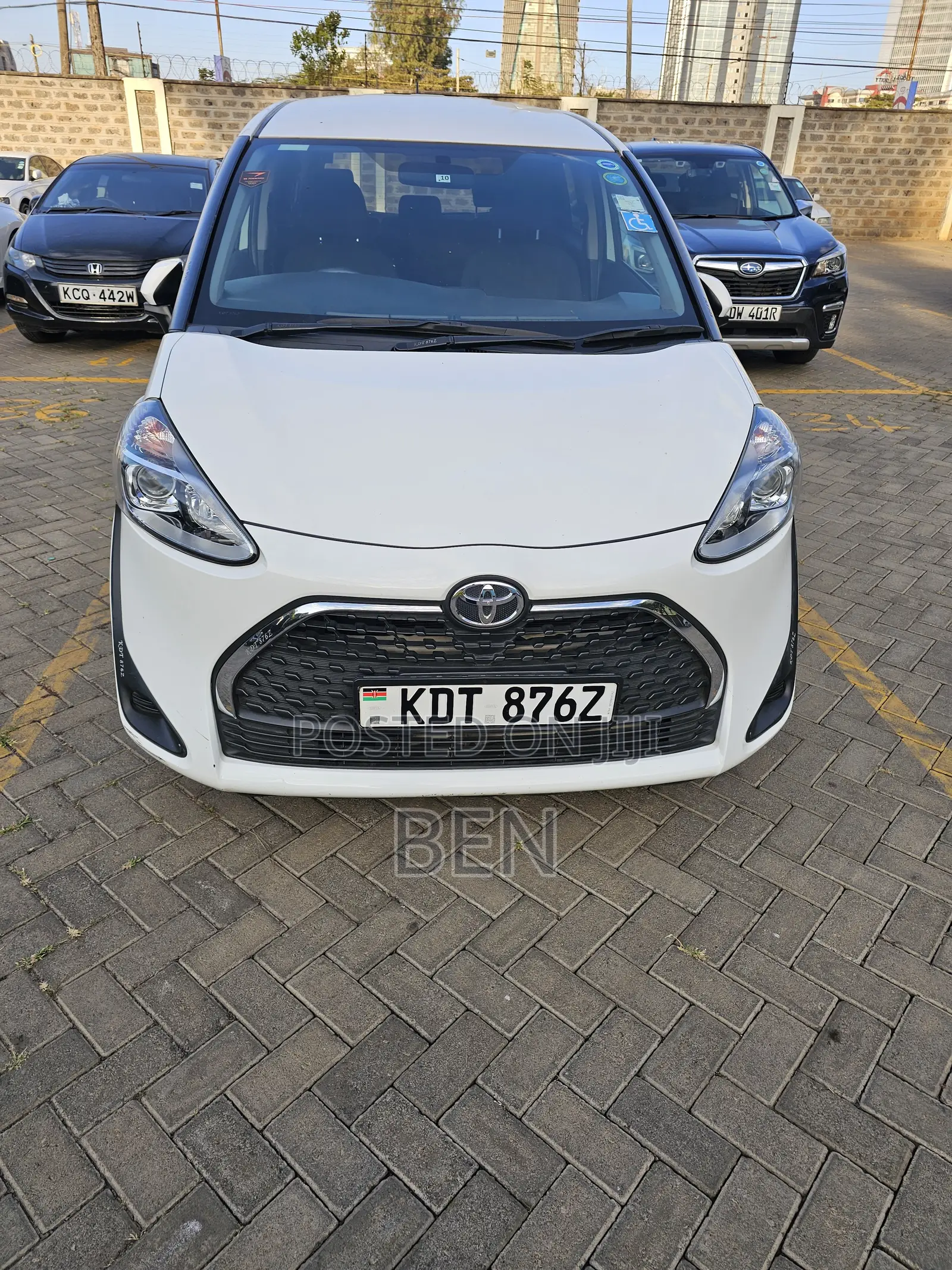 Toyota Sienta 1.5 FWD 2019 White