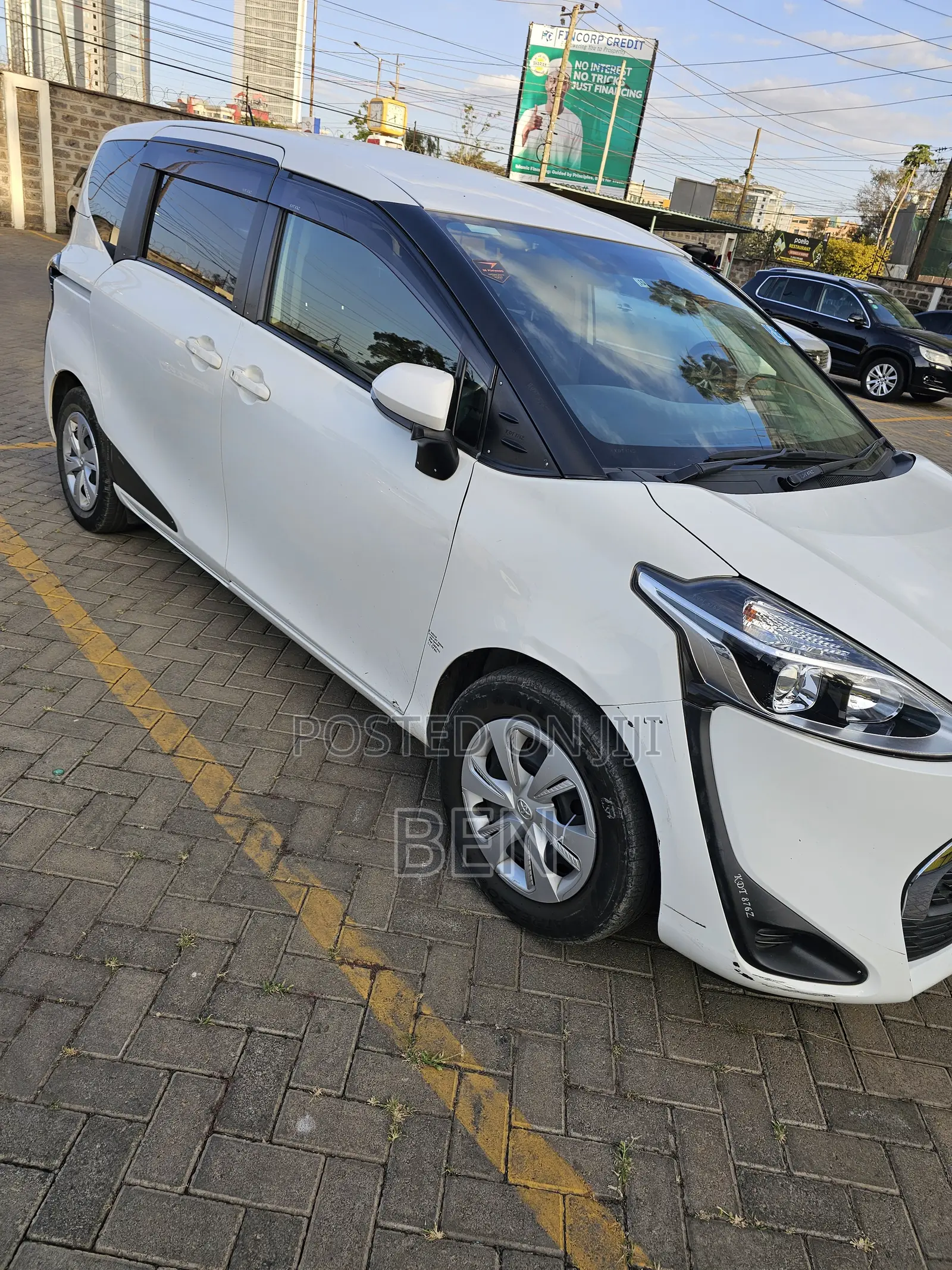 Toyota Sienta 1.5 FWD 2019 White