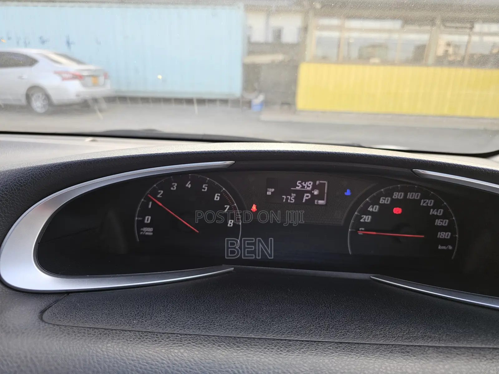 Toyota Sienta 1.5 FWD 2019 White