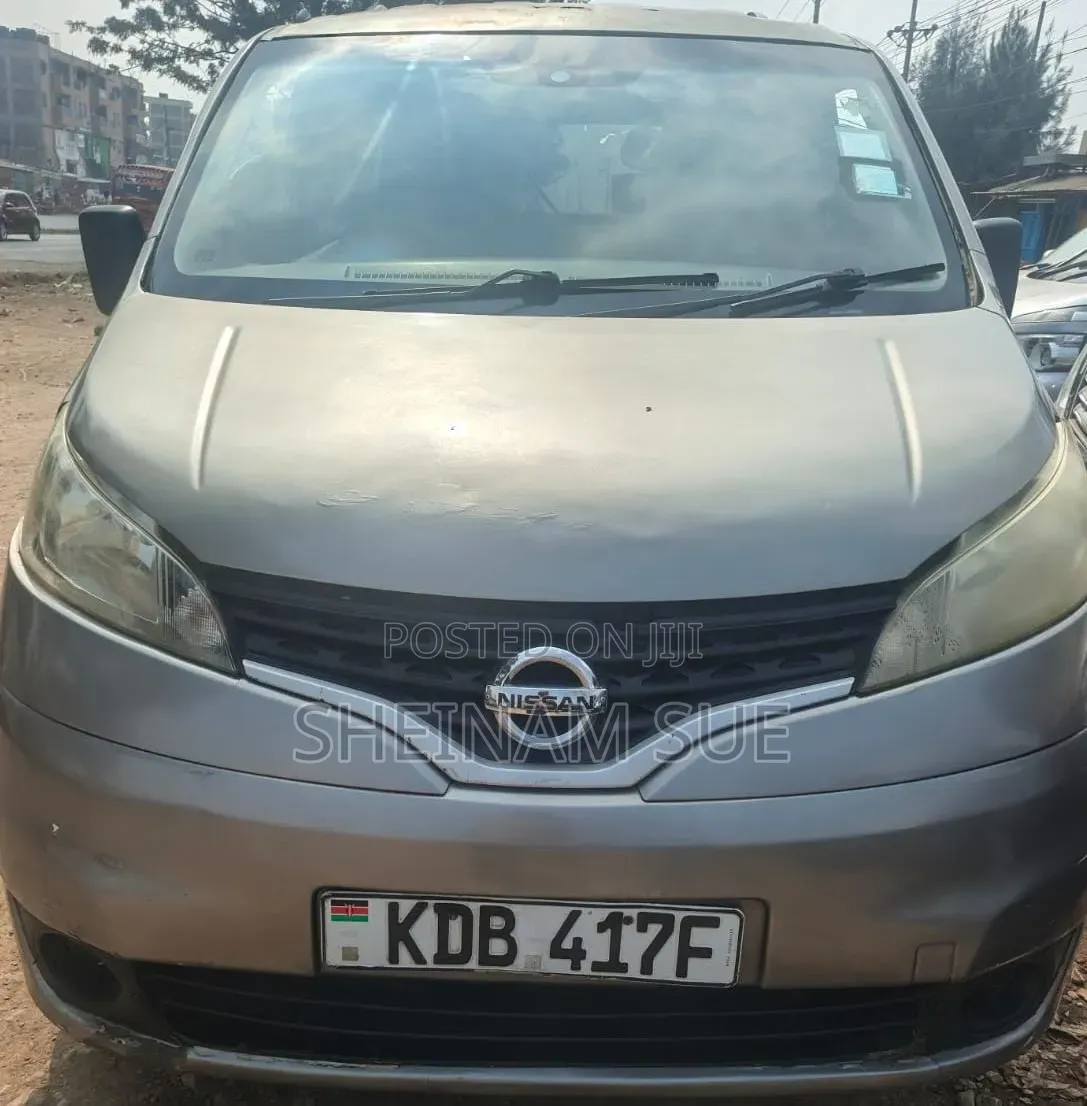 Nissan NP200 2013 Gray