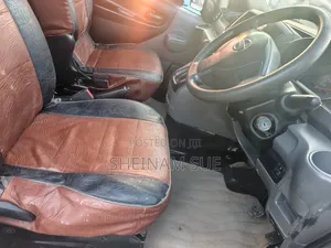 Nissan NP200 2013 Gray
