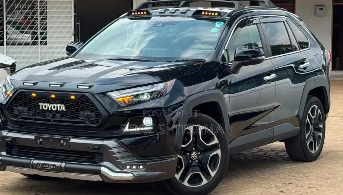 Toyota RAV4 2021 Black